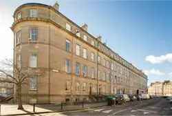 3 Bedroom Flat to Rent in Edinburgh