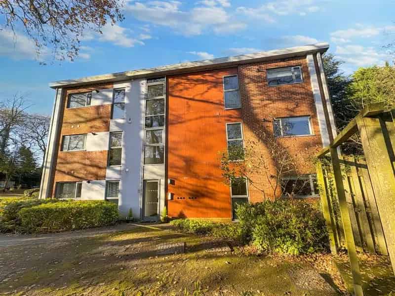 2 Bedroom Apartment for Sale