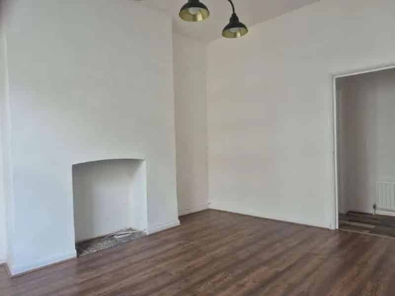 1 Bed Ground Floor Apartment For Sale