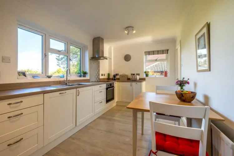 3 Bedroom Detached House with Large Garden Palgrave