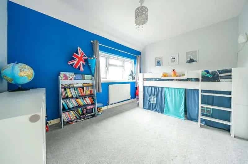 4 Bed House for Sale Near Amenities and Schools