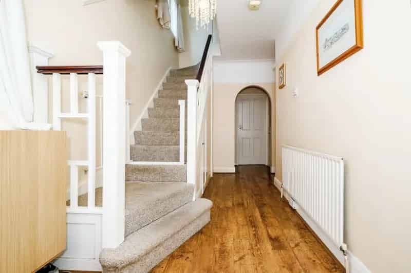 Five Bedroom Detached House in Offington
