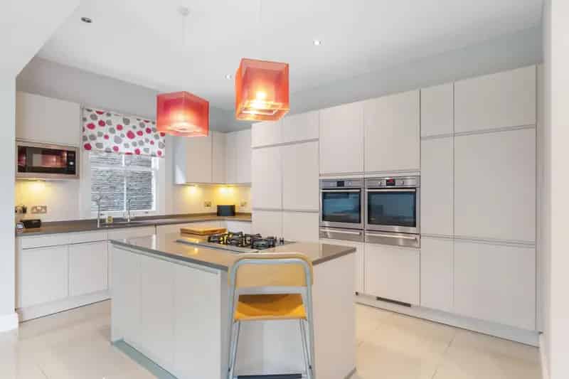 5 Bedroom Detached House For Sale Near Ealing Broadway