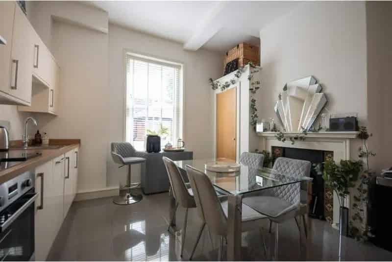 1 Bed Flat for Sale in Shrewsbury