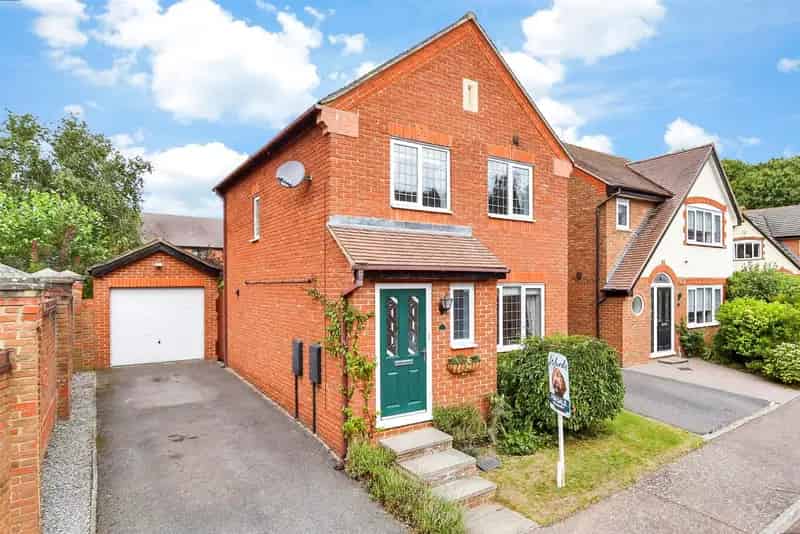 3 bedroom detached house for sale