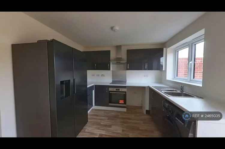 4 Bedroom 3 Storey Townhouse Energy Efficient Home