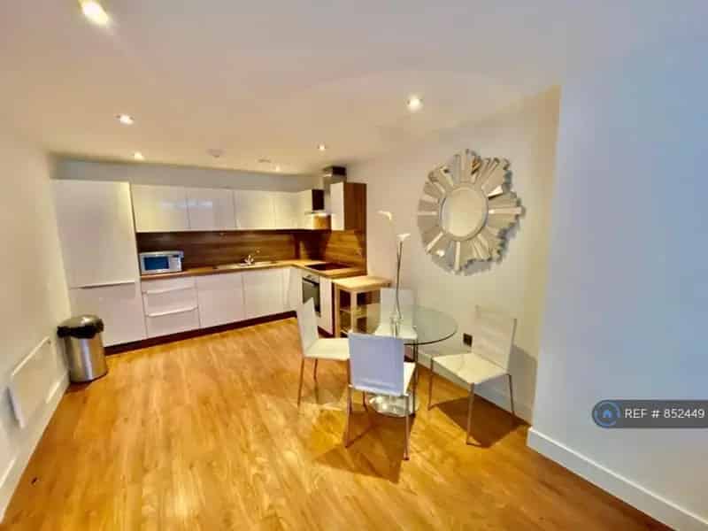 2 Bedroom Furnished Apartment Ancoats - Available September 2025