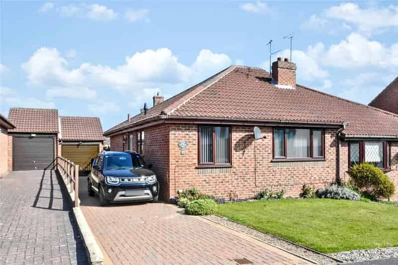 2 Bed Semi Detached Bungalow Pudsey