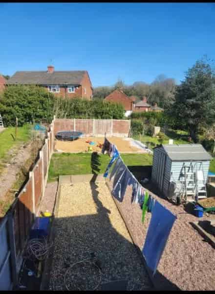 3 Bed House Near Schools - Spacious & Recently Updated