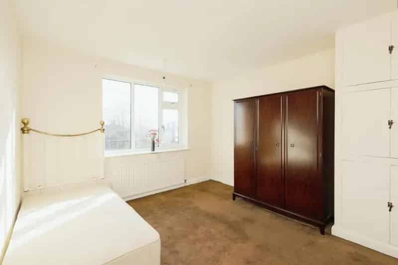 3 Bed Semi-Detached House for Sale