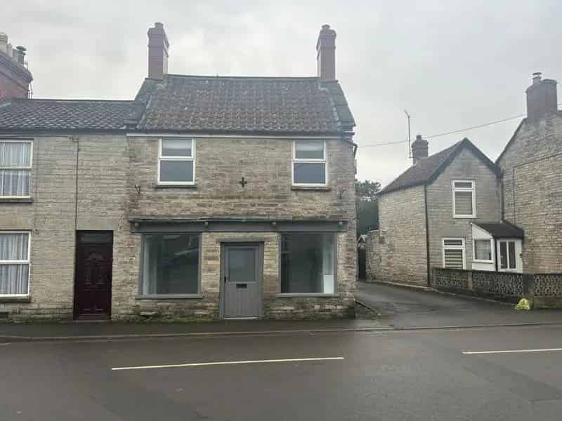 Vacant Commercial Property with Residential Conversion Potential