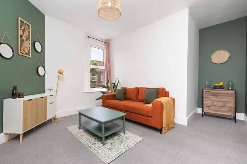 Stylish 1 Bedroom Apartment Bristol Short Term Let All Bills Included