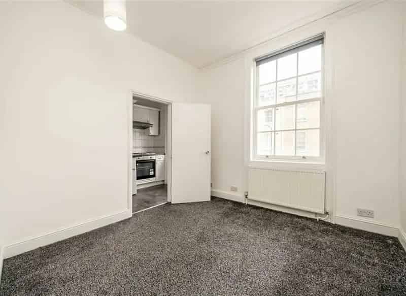 One Bedroom Apartment near Paddington Station