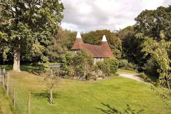 Witherenden Hill, Burwash, Etchingham, East Sussex, TN19 7JN | Property for sale | Savills