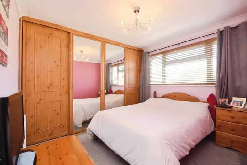 3 Bed Mid-Terraced House Moulsham Chelmsford