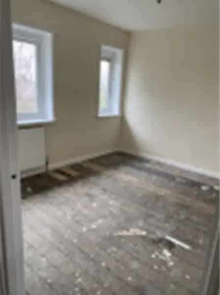 2 Bedroom House Swap - New Laminate Flooring, Big Garden