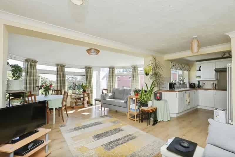 2 Double Bedroom Detached Bungalow Welbourne