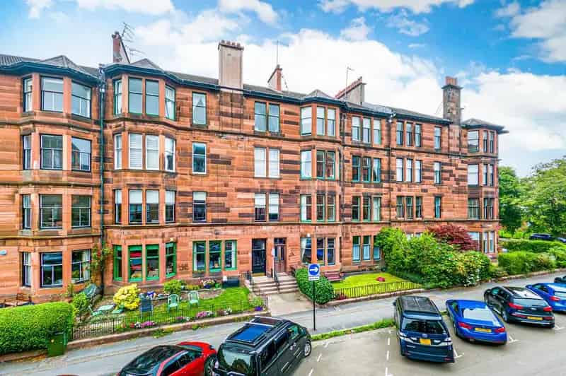 3 Bedroom Apartment for Sale in Glasgow West End