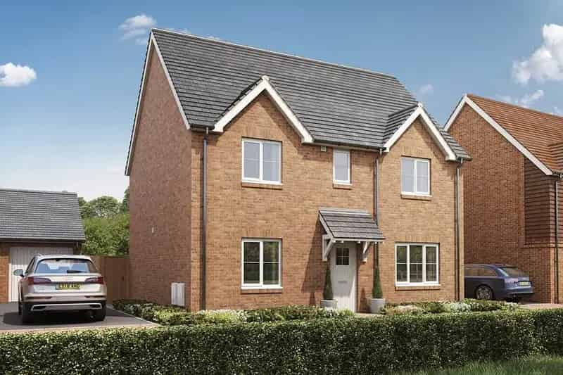 4 bedroom detached house for sale