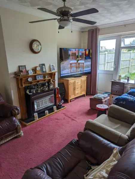 Bungalow For Rent in Ashford, England