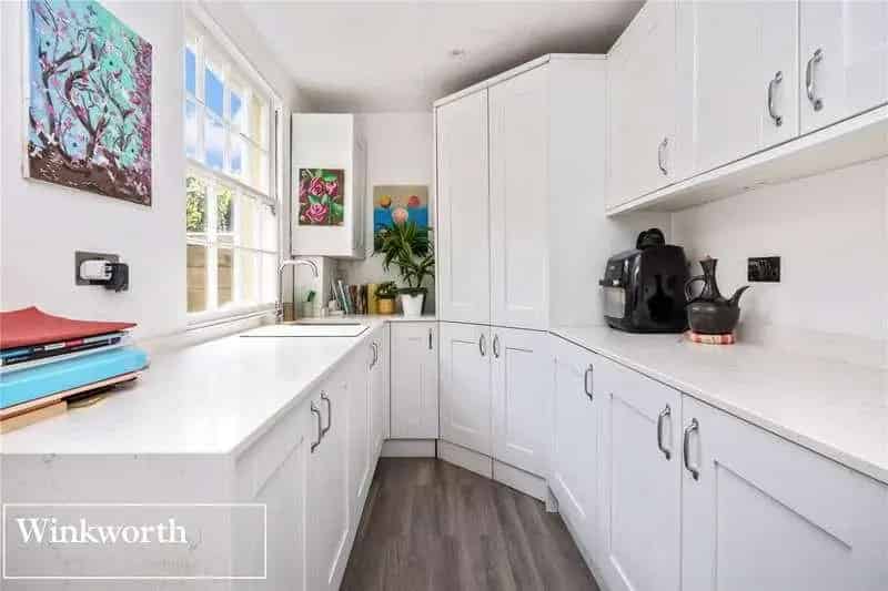 4 Bed House for Sale in Central Brighton