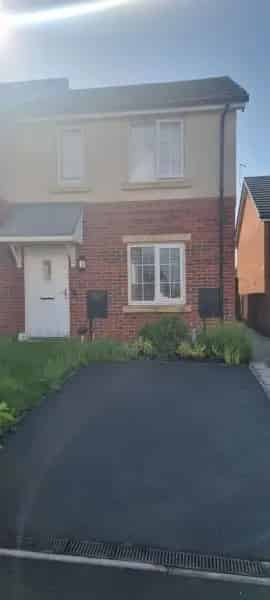 2 Bed Family Home Near Schools and Amenities