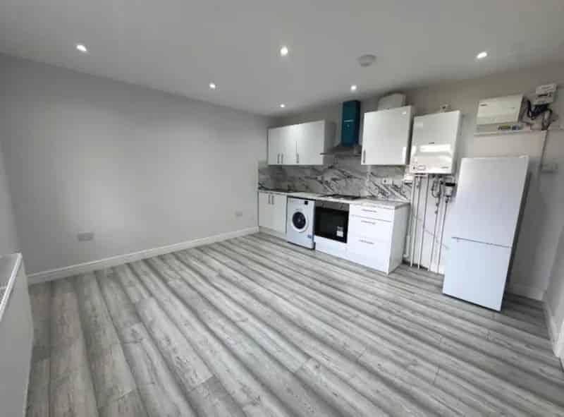 1 Bedroom Apartment House to Rent