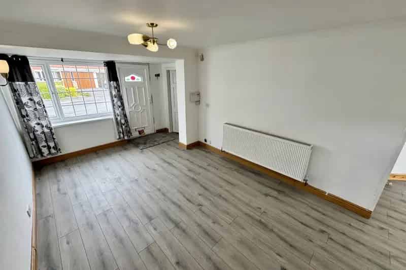 3-Bed House in Dudley - Spacious Family Home Near Russell's Hall Hospital