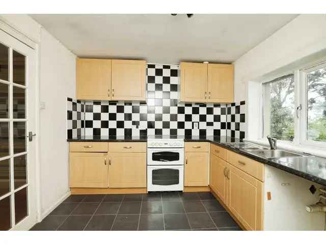 2 bedroom flat  for sale