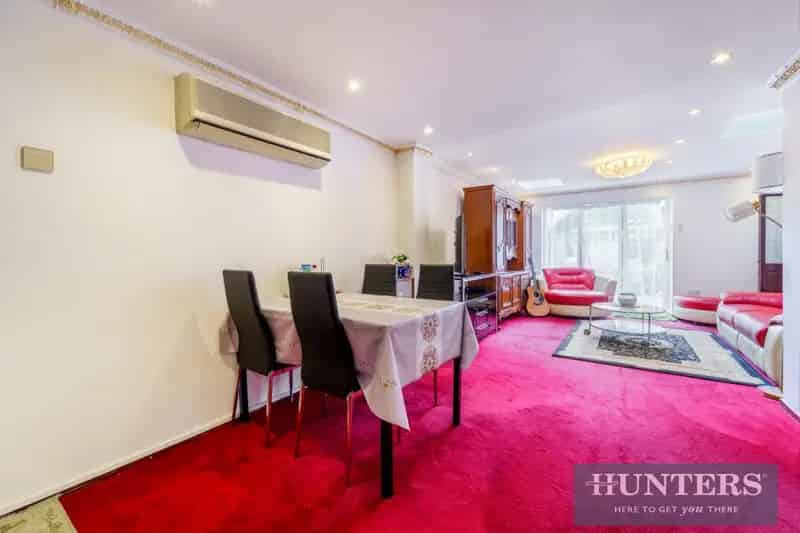 4 Bedroom House For Sale Hunters Brentford