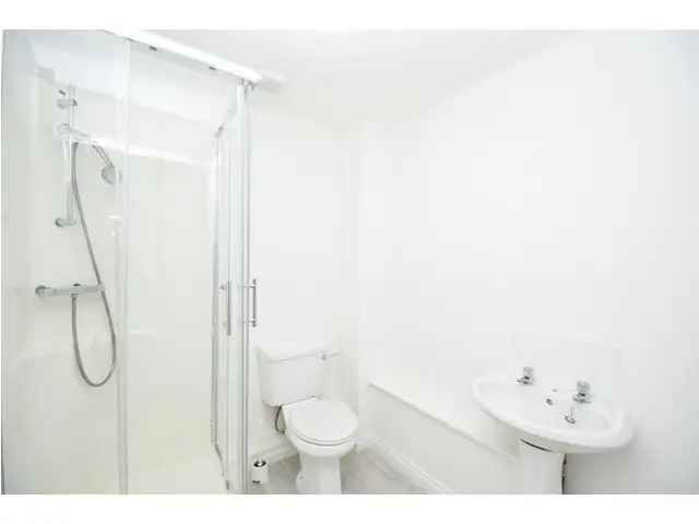 2 bedroom flat  for sale