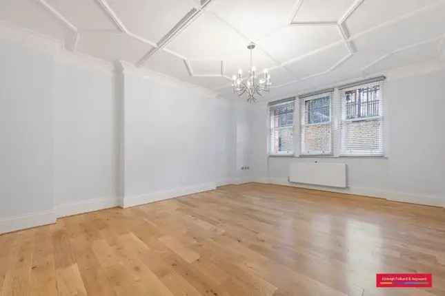 Spacious 4 Bedroom Apartment in Oakwood Court London W14