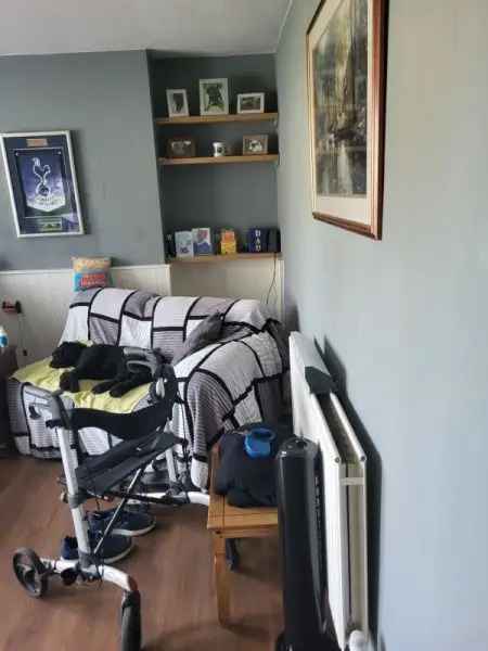 Flat For Rent in Stevenage, England