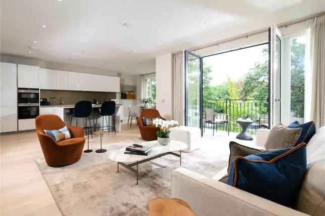 Flat for sale in Broom Road, Teddington TW11