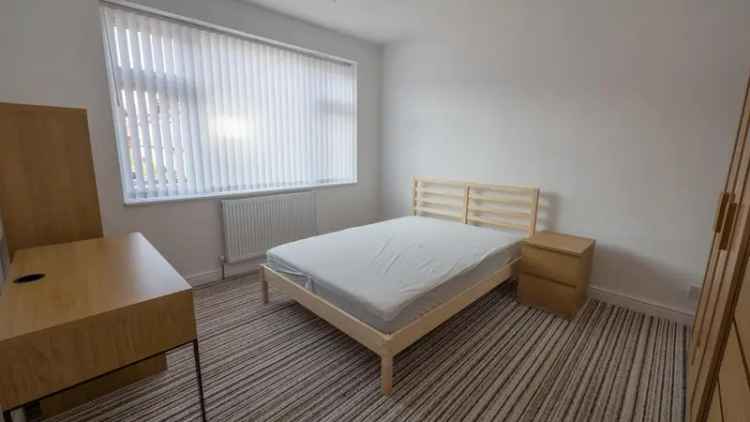 3 bedroom flat to rent