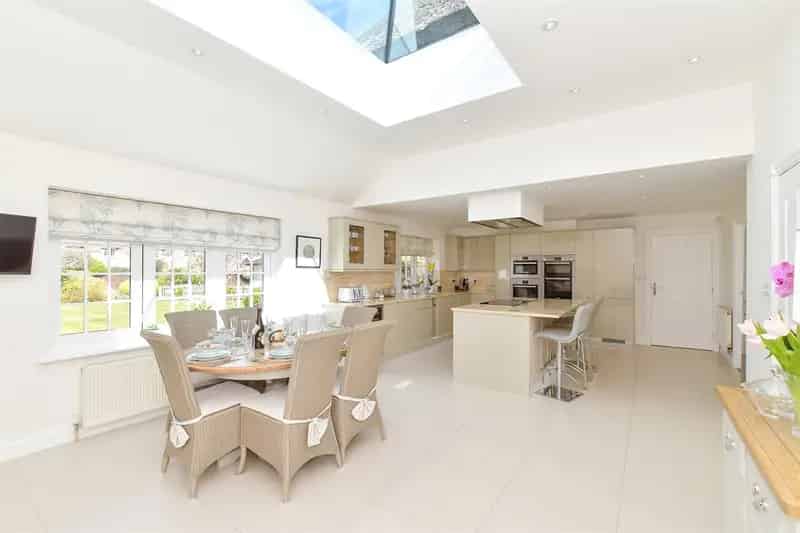 4 Bedroom Detached House for Sale in Climping