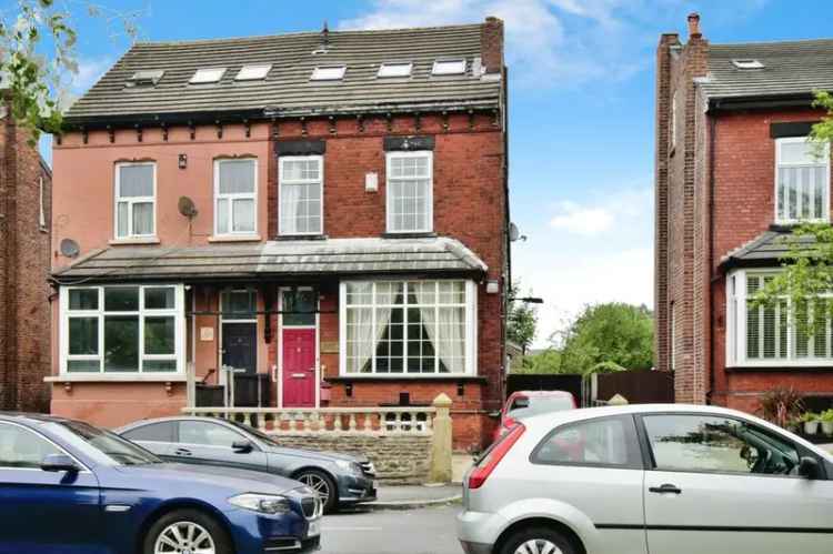 5 Bedroom Semi Detached House Manchester M19