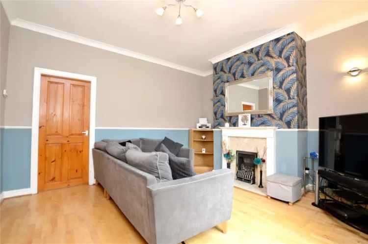 House For Sale in Leeds, England