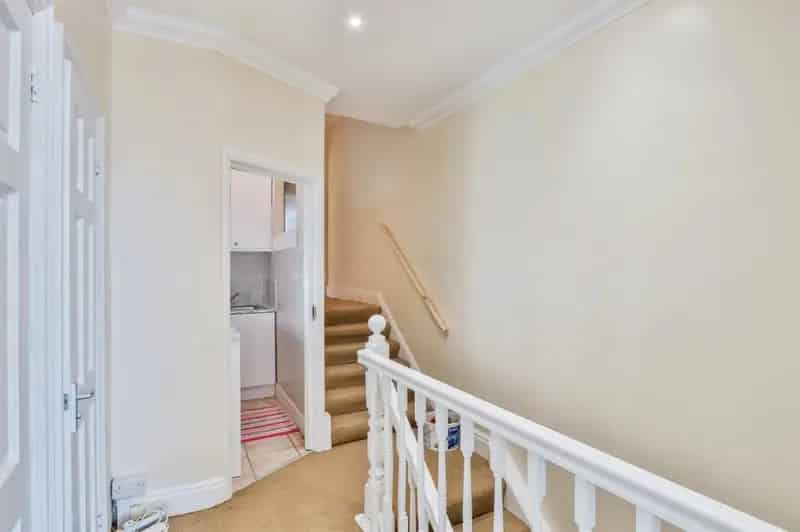 Three Four Bedroom Apartment Southbourne Sea Views Recently Redecorated