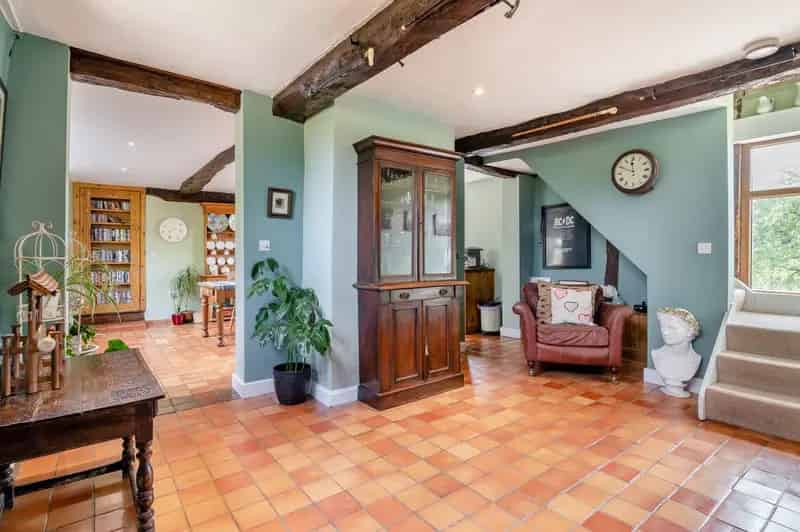 Detached House for sale with 6 bedrooms, Dymock Road, Ledbury