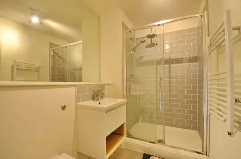 1 Bedroom Flat Brunswick Square Modern Furnished Apartment
