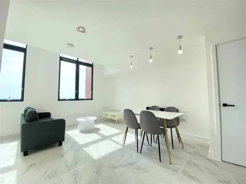 3 Bedroom Apartment Manchester City Centre Luxury Apartment with Roof Terrace and Parking