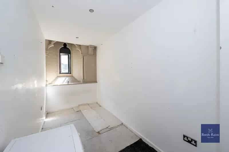 2 Bedroom Flat for Sale in London SE1