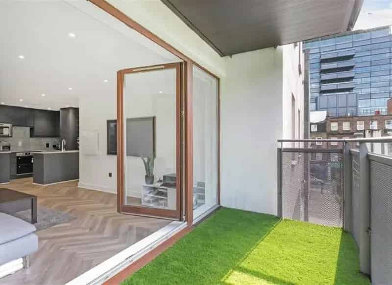 Luxury 2-Bed Apartment Near Aldgate East