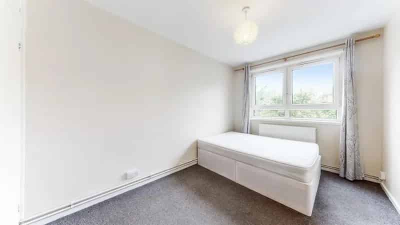 2 Bedroom Apartment Near Brick Lane