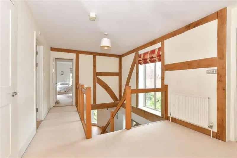 5 Bed House for Sale Ash Village