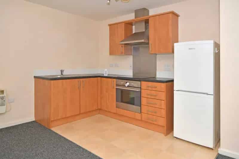 2 Bedroom Flat For Sale With Allocated Parking