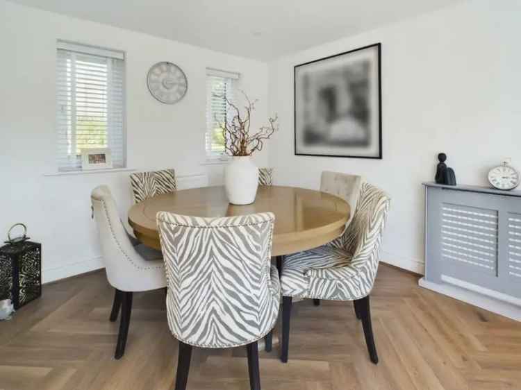 2 Bedroom Detached House for Sale in Ovingdean Near Brighton