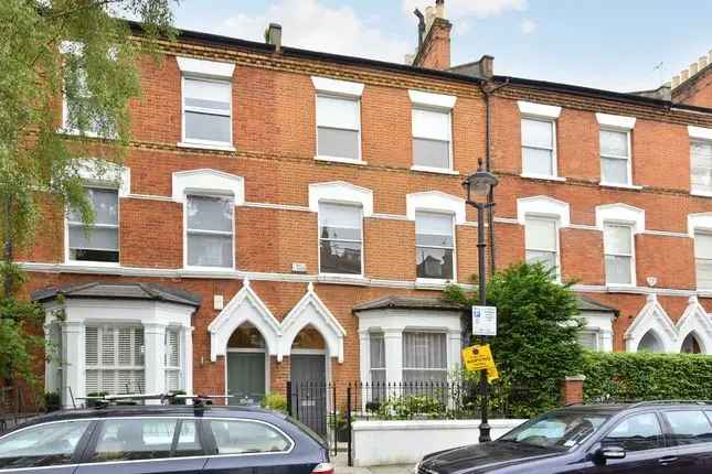 Terraced house to rent in Hamilton Gardens, St John's Wood, London NW8