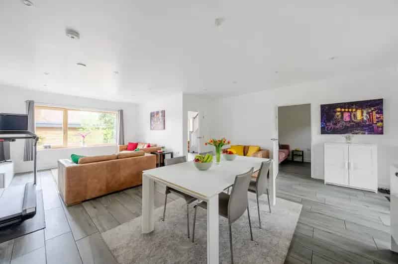 4 Bedroom Detached House for Sale in Burnham Beeches